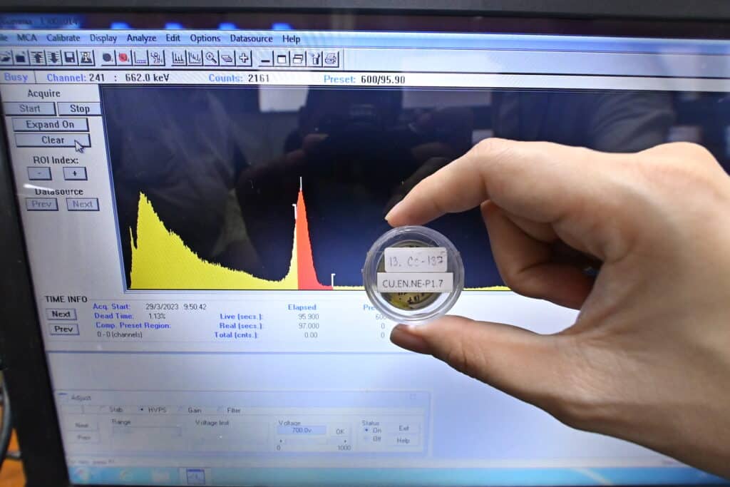 Screen showing measurement results  

using a high sensitivity Gamma-ray spectrometer