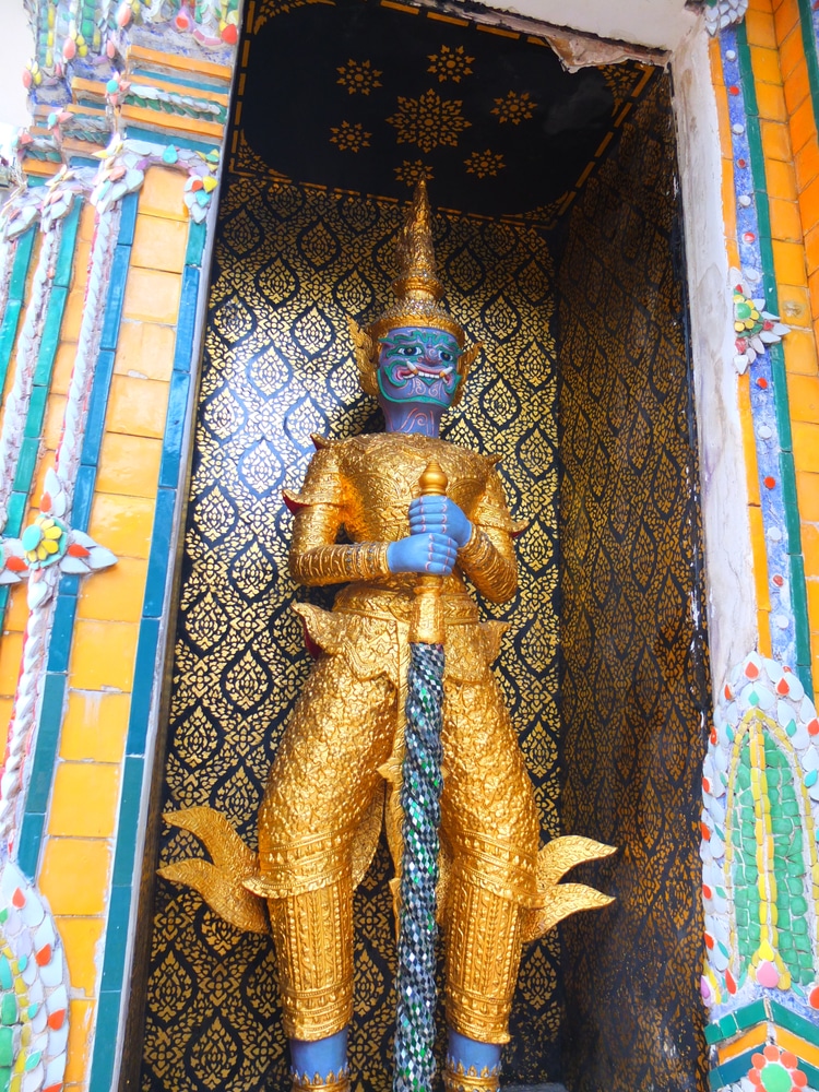 Yak Wat Pho - Giant Guardian at Wat Pho 