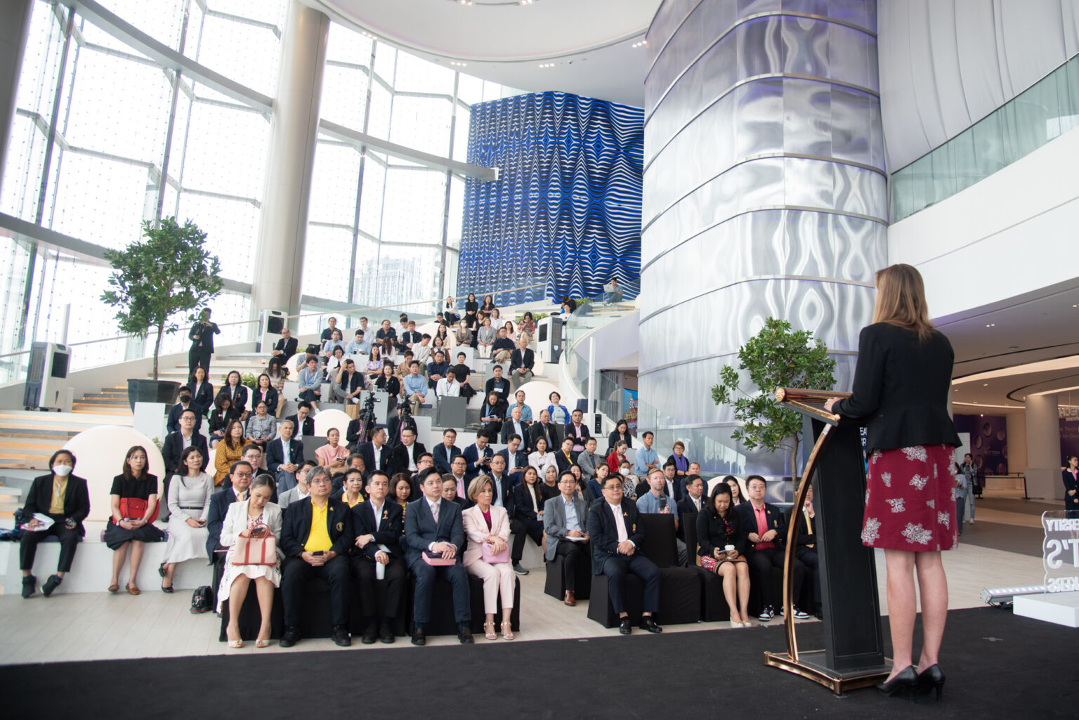 Chulalongkorn University Organizes the 1st Chulalongkorn University President’s Distinguished Speakers on “Leadership in a Disruptive World,” Joined by Executive Vice President and Provost from Claremont Graduate University 
