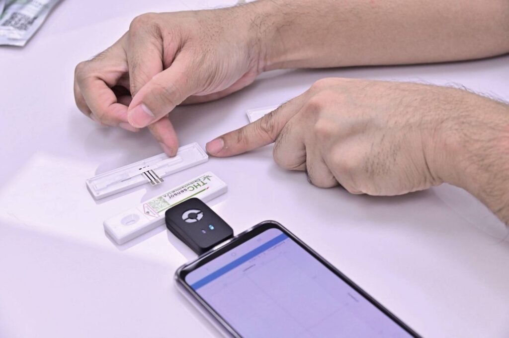 Test Kit for THC Amount in Cannabis Products -- Chula Innovation to Reduce Health Risk and Increase Consumer Safety 