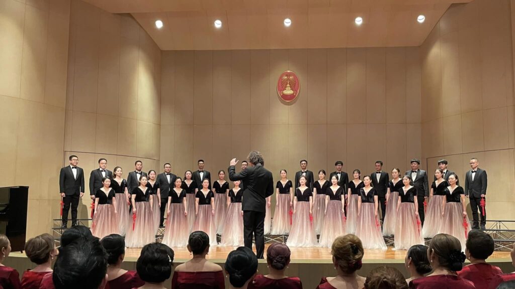 การร้องประสานเตียง