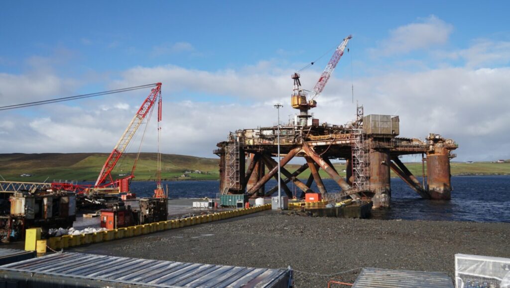 HSM's Mega Project Studies Expiring Oil Rigs in the Gulf of Thailand 