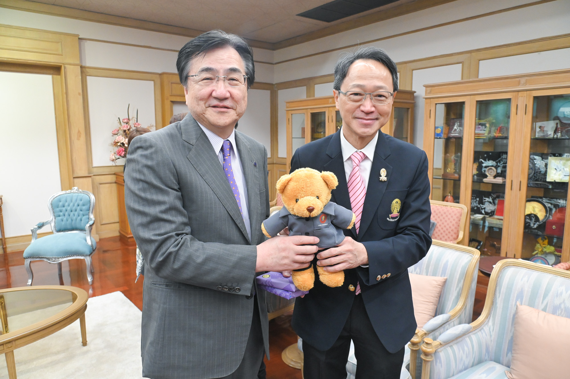 Chulalongkorn University Executives Welcome Tohoku University President to Discuss Academic Collaboration 