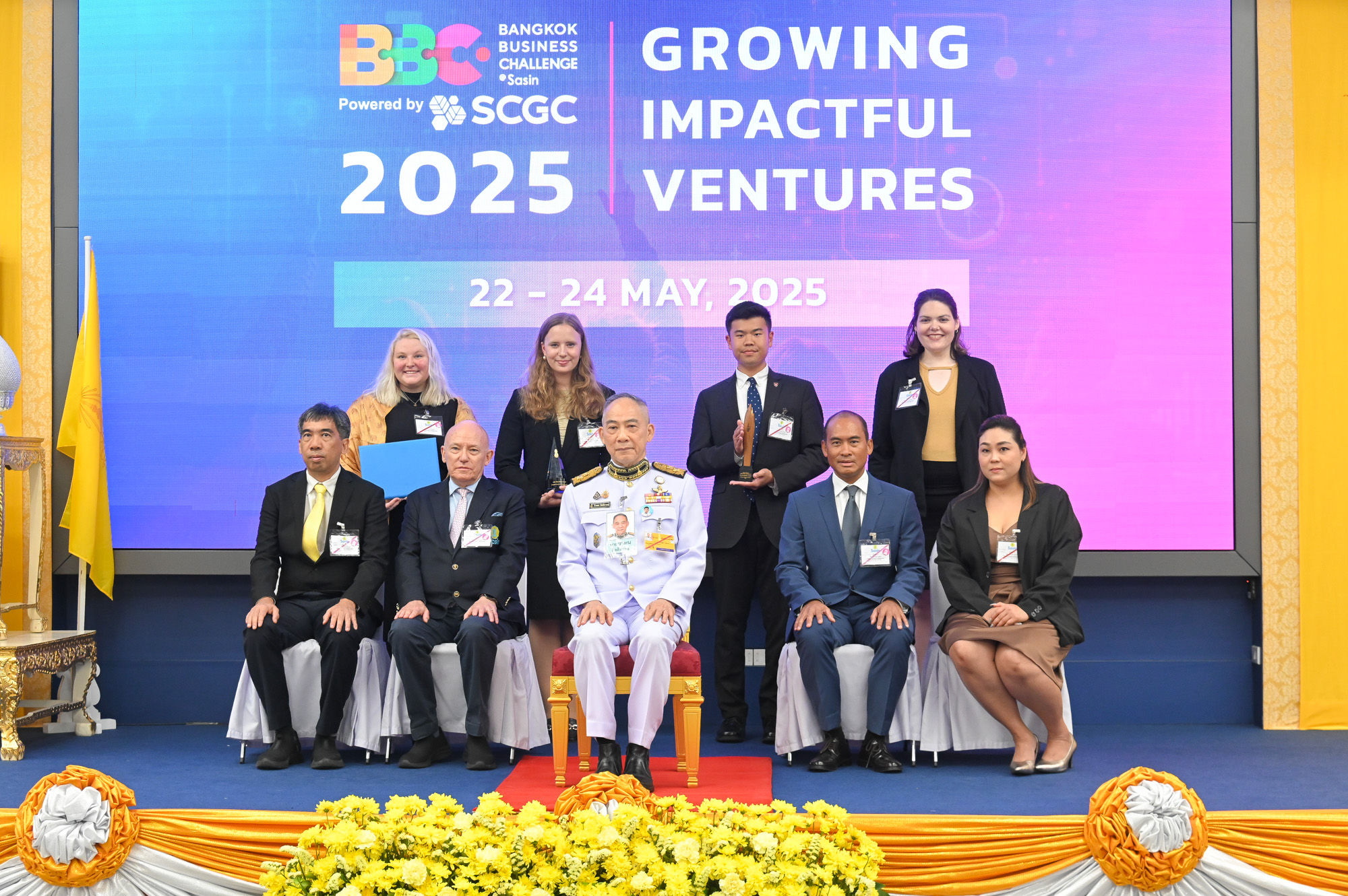 Representing His Majesty the King, the Privy Councillor, Presents Awards to the Winning Team of the Bangkok Business Challenge 2025 