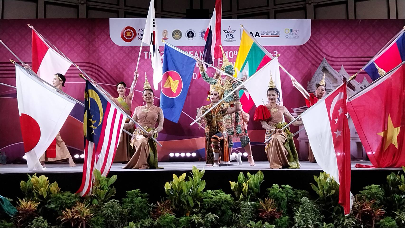 Chula Hosts 20th ASEAN and 10th ASEAN+3 Youth Forum to Foster Cultural Collaboration 