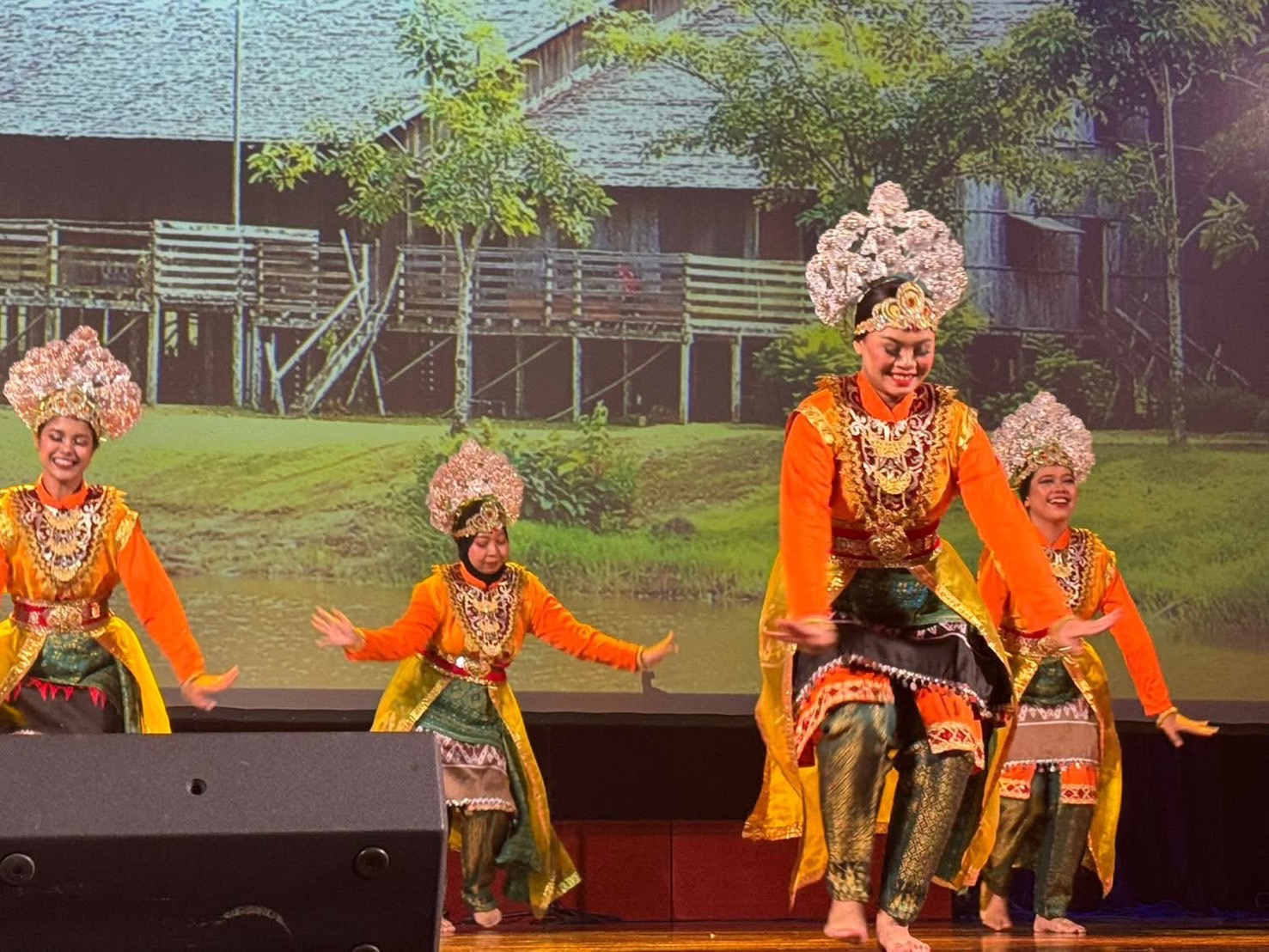 Chula Hosts 20th ASEAN and 10th ASEAN+3 Youth Forum to Foster Cultural Collaboration 