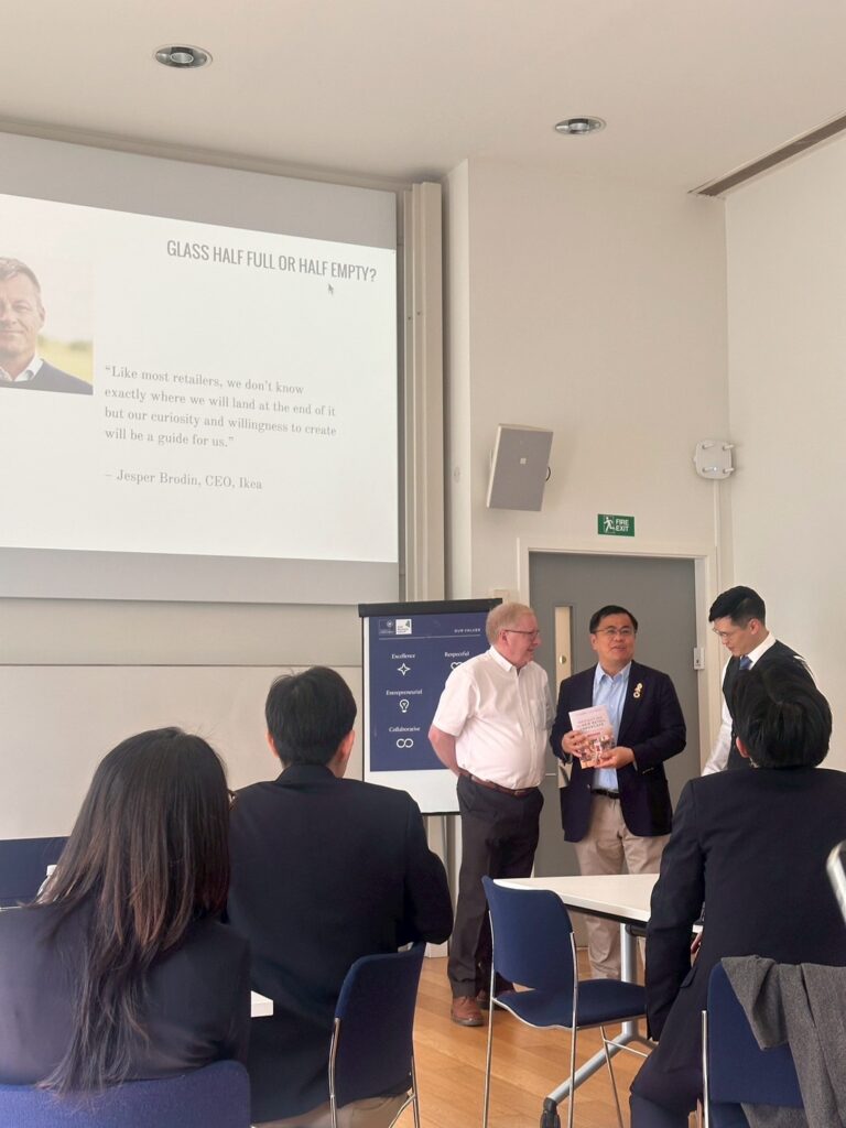 Chula President Leads MBM Students to Learn Branding and Marketing at Oxford Saïd Business School, University of Oxford, United Kingdom 