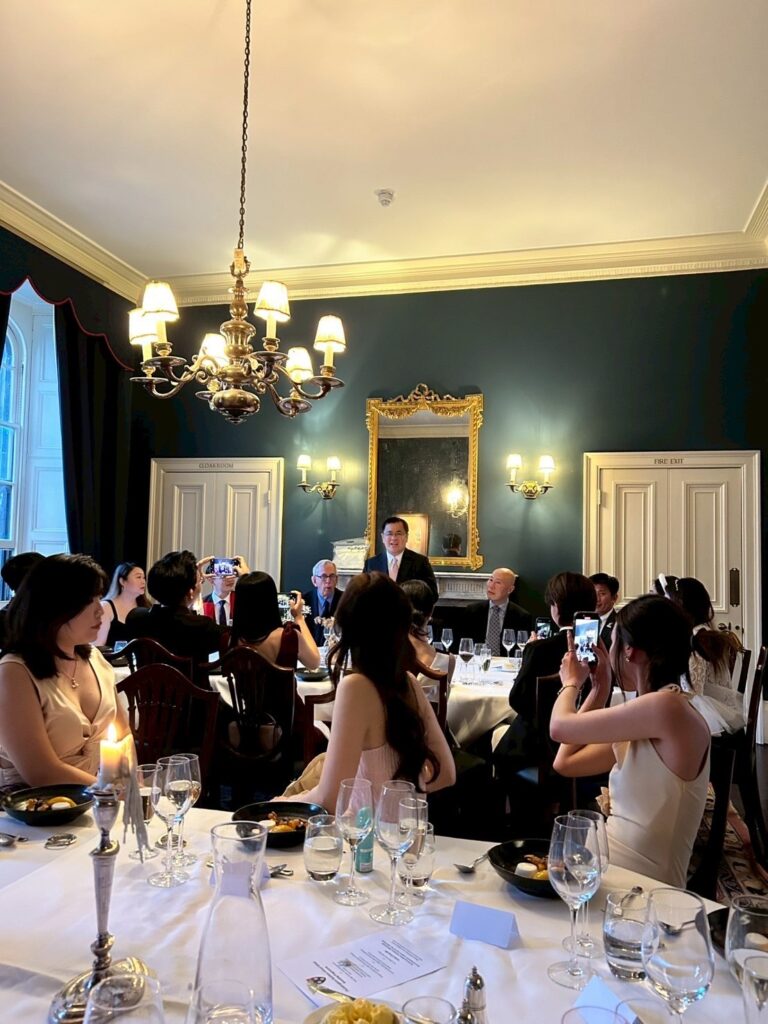 Chula President Leads MBM Students to Study at the University of Cambridge to Broaden Global Branding Perspectives 