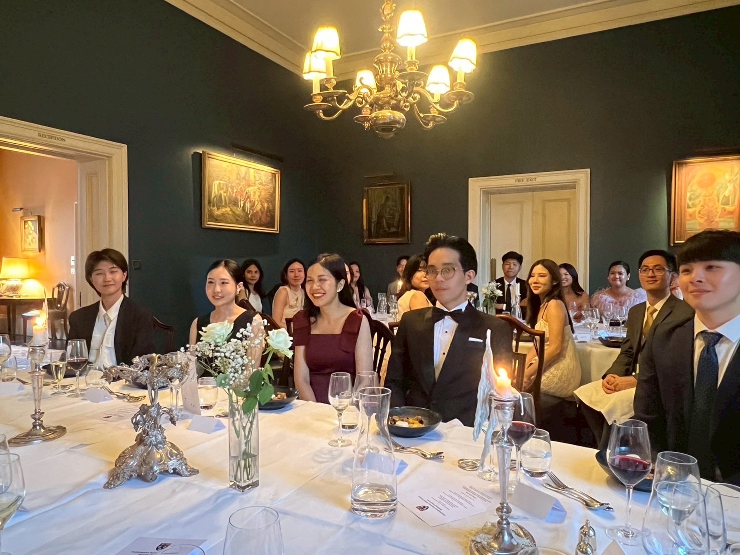 Chula President Leads MBM Students to Study at the University of Cambridge to Broaden Global Branding Perspectives 