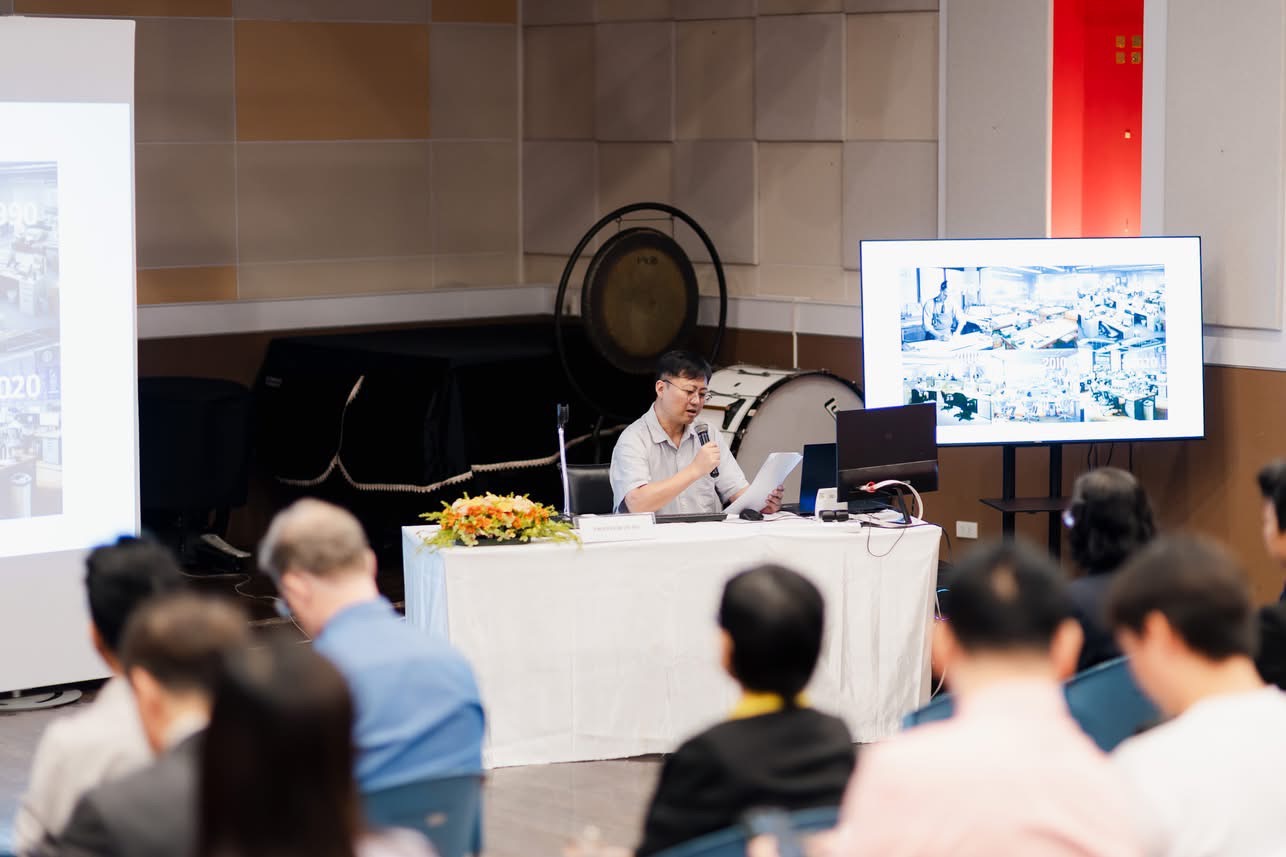 “AI & Artistic ”Innovation”—Chulalongkorn’s 1st AI Symposium on Fine and Applied Arts at Faculty of Fine and Applied Arts 