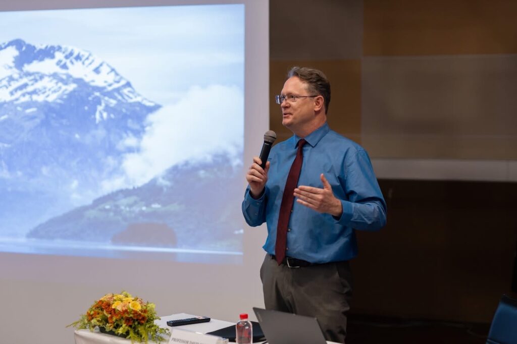 “AI & Artistic ”Innovation”—Chulalongkorn’s 1st AI Symposium on Fine and Applied Arts at Faculty of Fine and Applied Arts 