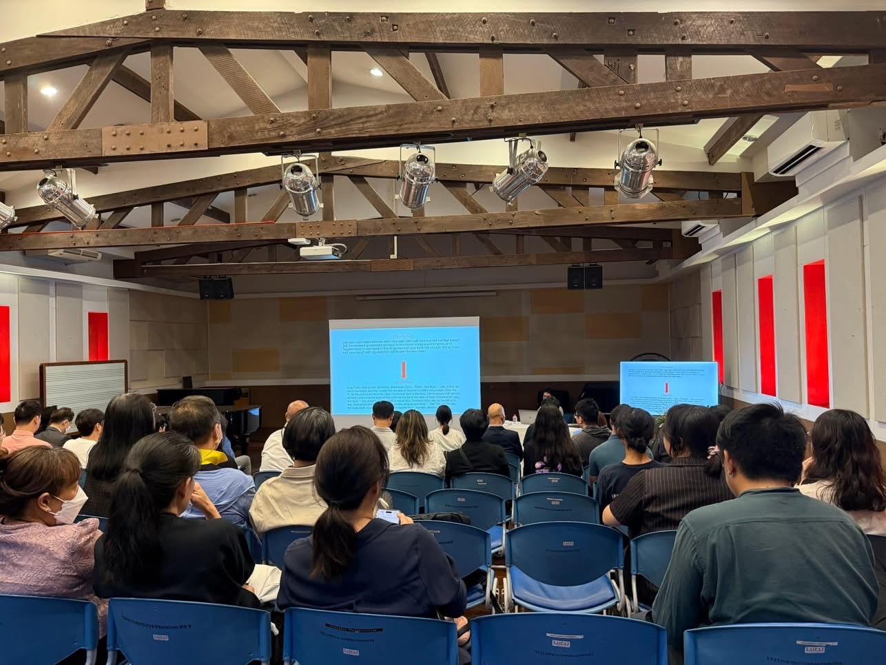 “AI & Artistic ”Innovation”—Chulalongkorn’s 1st AI Symposium on Fine and Applied Arts at Faculty of Fine and Applied Arts  