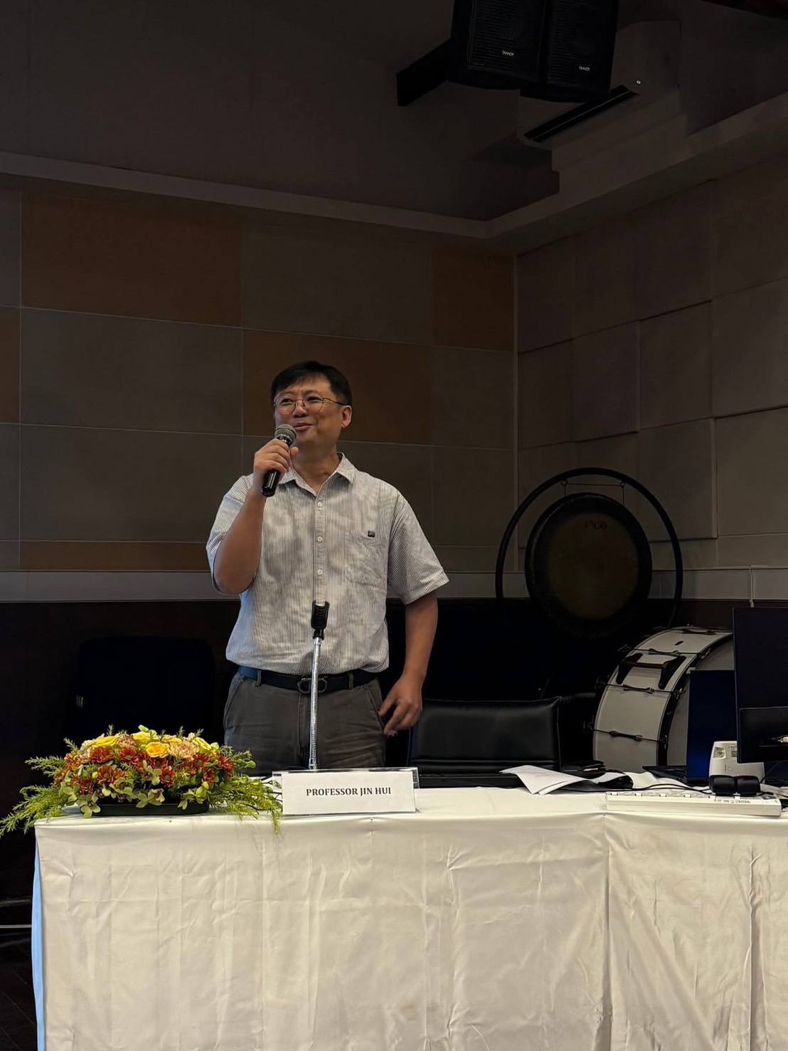“AI & Artistic ”Innovation”—Chulalongkorn’s 1st AI Symposium on Fine and Applied Arts at Faculty of Fine and Applied Arts  