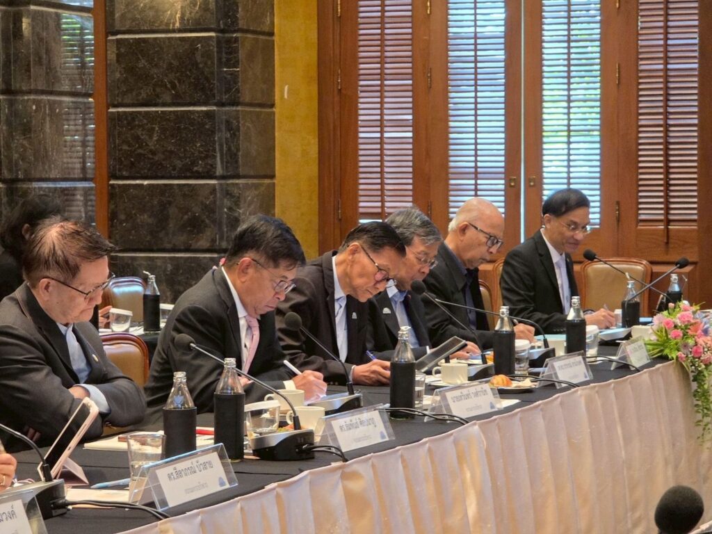 Chulalongkorn University Council Chairman Joins “Thailand Knowledge Network” Forum, Reflecting on the Role of Universities during Times of Crisis 