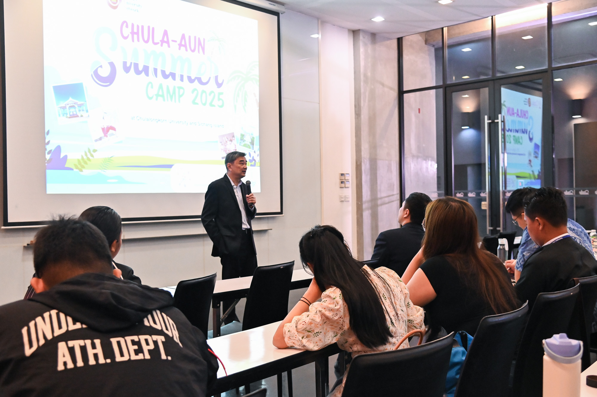Former Prime Minister Joins Special Lecture and Panel Discussion at “World Peace Talk” during the Chula-AUN Summer Camp 2025 