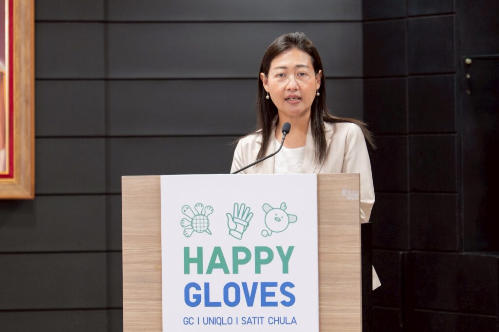 Chulalongkorn University and UNIQLO Launch Happy Gloves Project to Support Children with Cerebral Palsy 