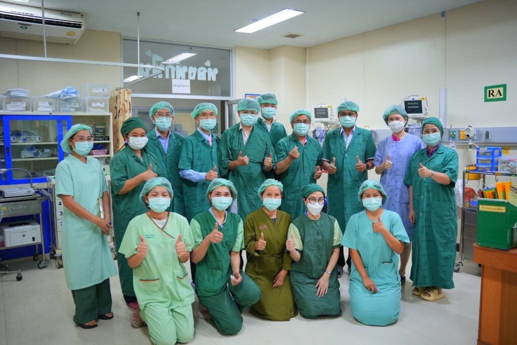Chula President Visits Surin to Meet Alumni, Soldiers, and Civilians Injured in Border Clashes—Offers Scholarships and Support Equipment 