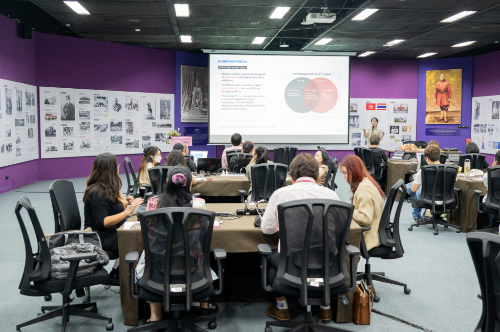 Chula Joins Forces with Google and AFP to Equip Thai Journalists with AI Tools to Combat Fake News in the Digital Era จุฬาฯ จับมือ Google และ AFP ติดอาวุธ AI จับเท็จข่าวให้สื่อมวลชนไทย รับมือ Fake News ยุคดิจิทัล