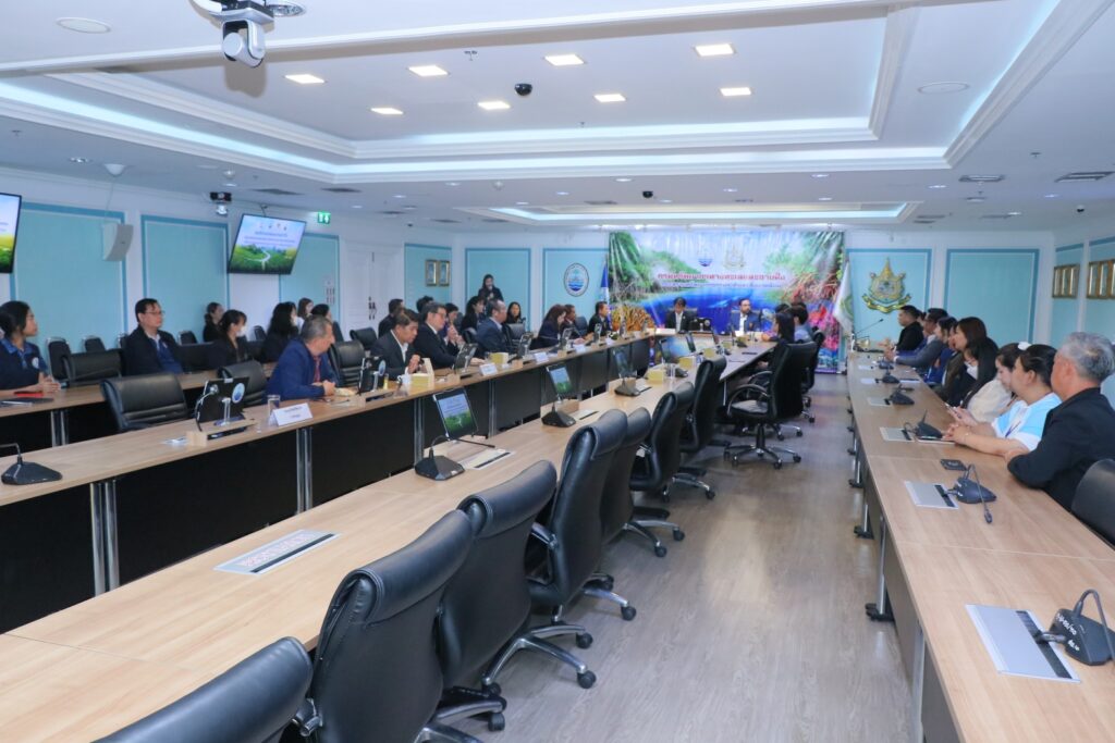 Chula Signs MOU on Mangrove Biodiversity Survey 

พิธีลงนาม MOU สำรวจความหลากหลายทางชีวภาพป่าชายเลน 
