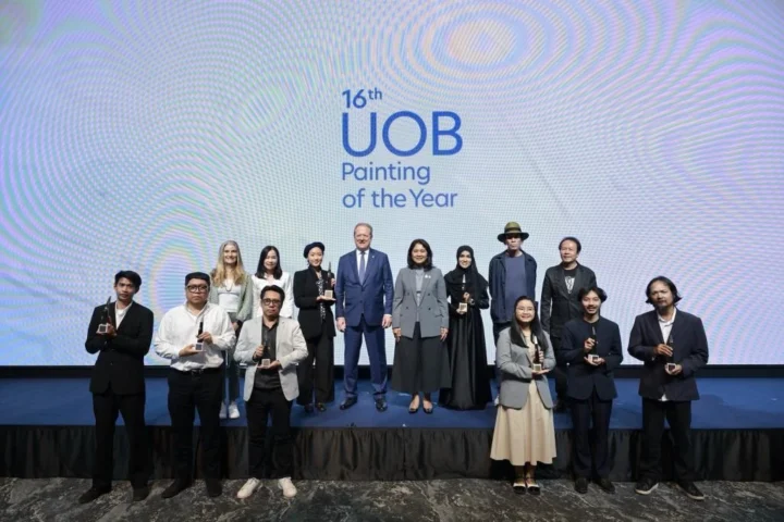 Fine Arts Student from Chula Wins Highest Emerging Artist Prize at 16th UOB Painting of the Year 2025 