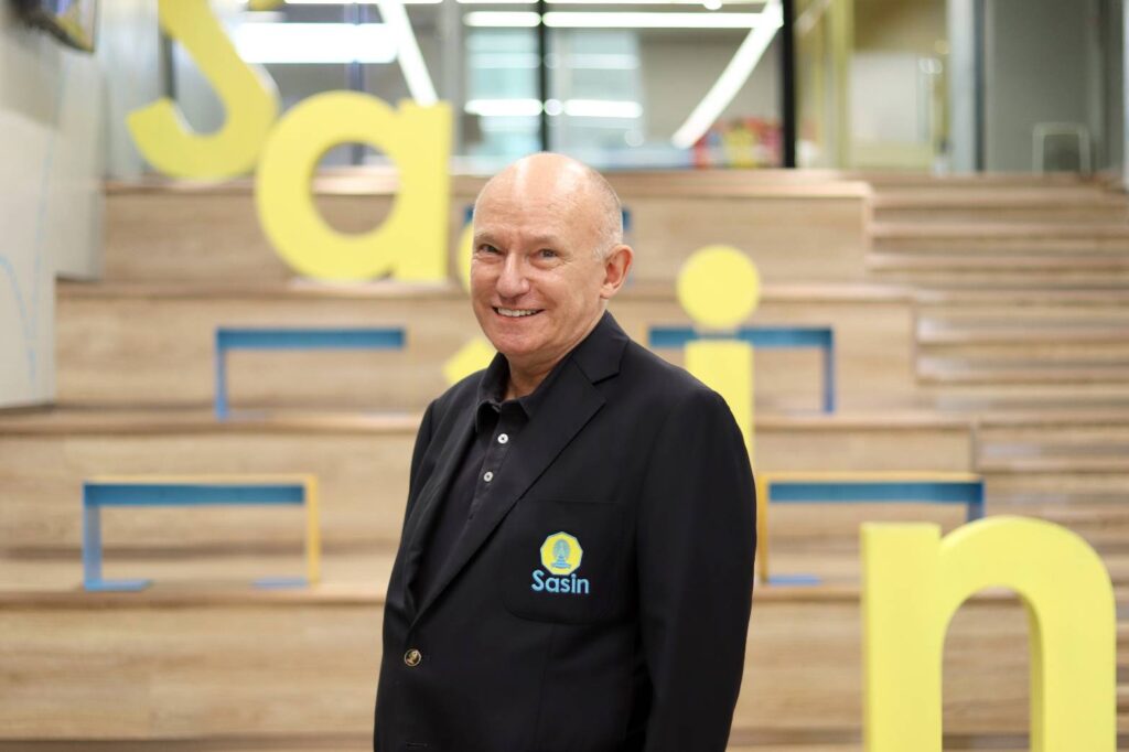 Professor Ian Fenwick
Director, Sasin School of Management, Chulalongkorn University