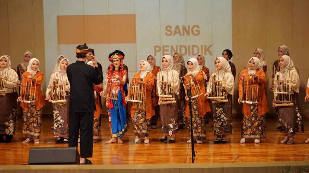 Chula’s “Symphony of Cultures” Celebrates Diplomatic Ties Between Thailand, Singapore, and Indonesia 