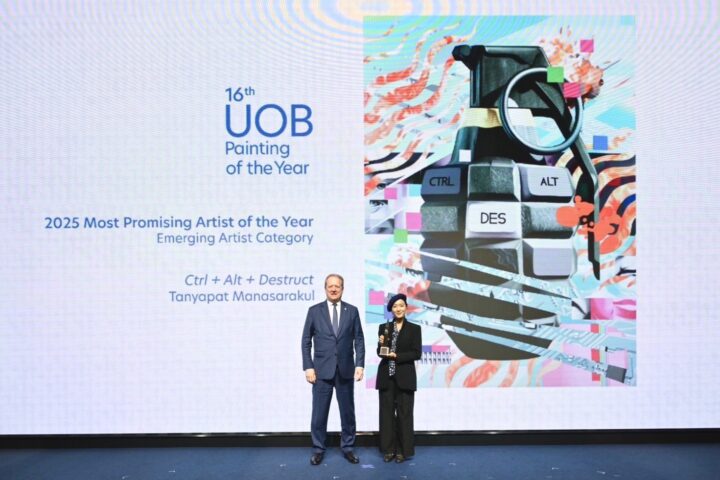 Fine Arts Student from Chula Wins Highest Emerging Artist Prize at 16th UOB Painting of the Year 2025 