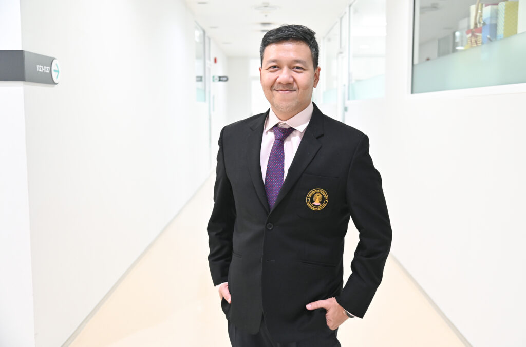 ผศ.นพ.สีหธัช งามอุโฆษ ภาควิชาออร์โธปิดิกส์